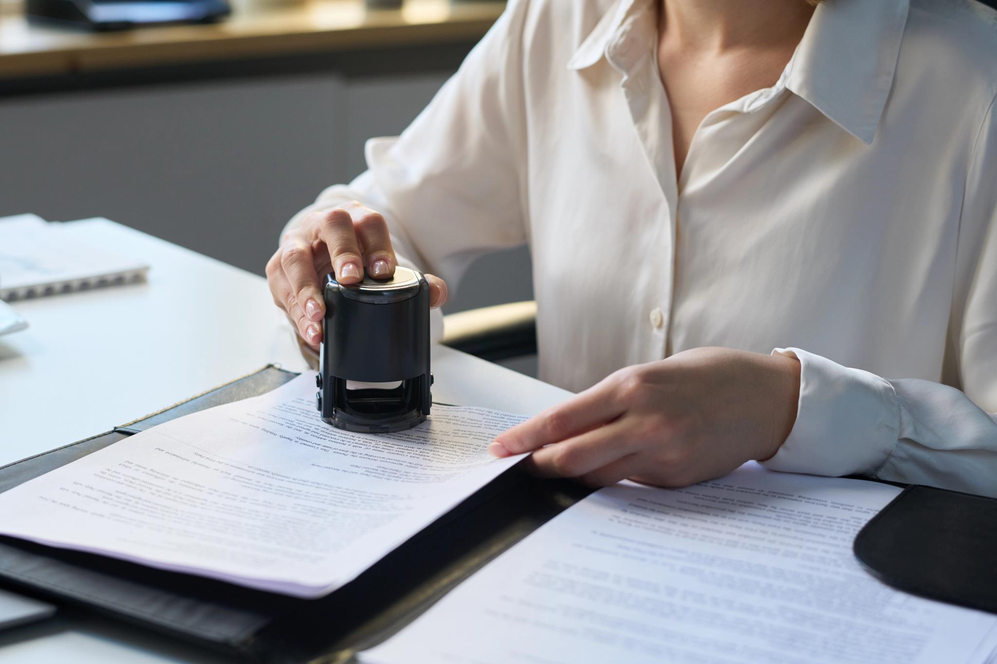 AI-Powered Contract Validation: 80% Faster Processing for Global Insurance Leader