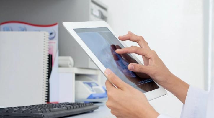 SaMD Examples: 20 Applications of Software as a Medical Device