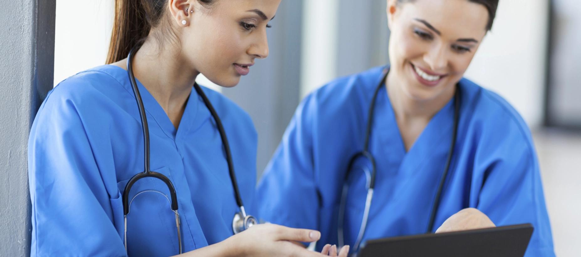 10 Features to Include in Patient Scheduling Software for Medical Practitioners